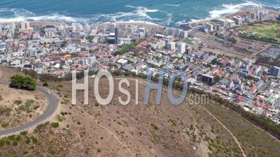 Signal Hill Et Paragliders, Cape Town Filmés Par Hélicoptère