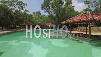 Amaya Lake Hotel Dambulla Sri Lanka - Vidéo Drone