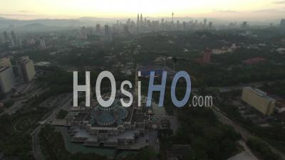 Masjid Wilayah Persekutuan Mosque Kuala Lumpur, Malaysia City Skyline Drone Video - Video Drone Footage