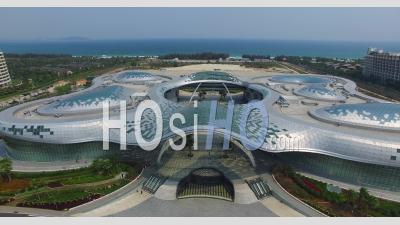 Centre Commercial International Du Centre Commercial Cdf Haitang Bay Sanya Shi Sur L'île De Hainan En Chine - Vidéo Drone