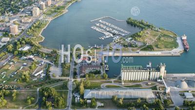 Sarnia Bay Marina Et Transport Naval Ontario Canada - Photographie Aérienne