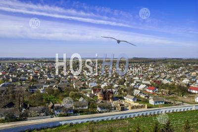 Ville De Pochayev Dans L'oblast De Ternopil, Dans L'ouest De L'ukraine - Photographie Aérienne