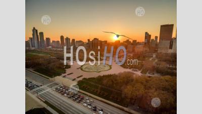 Buckingham Fountain Flower Gardens And City Skyline Chicago Illinois Usa - Aerial Photography