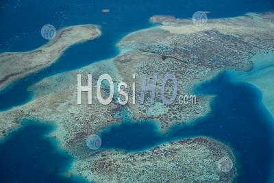 Tropical Reefs De La Polynésie Française. Capitale Papeete à Tahiti - Photographie Aérienne
