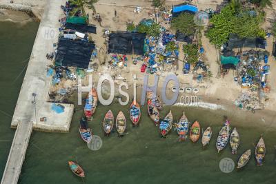 Bateaux De Pêche Et De L'industrie Thaïlande - Photographie Aérienne