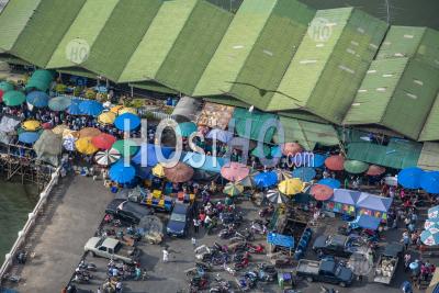 Docks De L'industrie De La Pêche Et Les Marchés Thaïlande - Photographie Aérienne