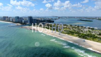 Photo Aérienne De North Miami Beach D'en Haut  -  Vu Par Drone - Photographie Aérienne