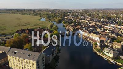 St Ives, Cambridgeshire - Vidéo Drone Du Point De Vue
