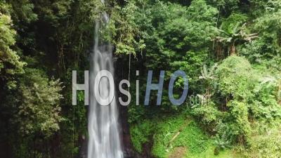 Forêt De Chutes De Sao Nicolau - Vidéo Drone