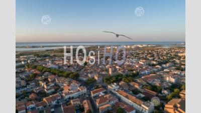 Frontignan Herault Occitanie - Drone Point Of View - Photographie Aérienne