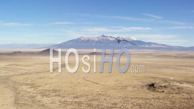 Vue Aérienne Panoramique D'une Plaine Et Chaîne De Montagnes Aux Usa
