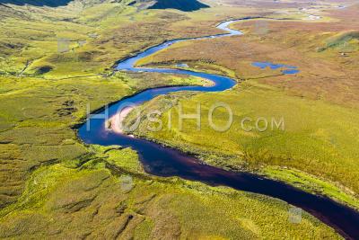 Aerial View Over Scenic River In Scottish Highlands - Photographie Aérienne