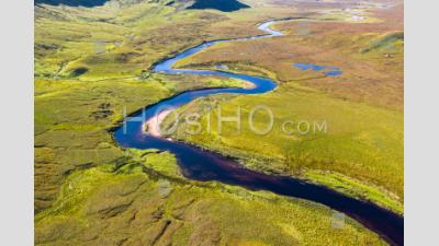 Aerial View Over Scenic River In Scottish Highlands - Photographie Aérienne