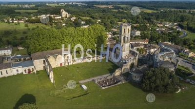 Aerial View Abbey De La Sauve-Majeure, Route To Santiago De Compostela, Unesco - Drone Point Of View - Photographie Aérienne
