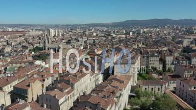 Marseille Ville De La Place Jean-Jaurès En été, France - Séquence Vidéo De Drone