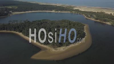 Vue Aérienne, Lac Marin De Port D'albret, Courant De Soustons - Vidéo Aérienne Par Drone