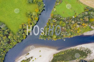  Autumn View Of Confluence Of River Tay And River Tummel At Ballinluig. River Tay And River Tummel Are Two Of Scotland's Foremost Salmon Rivers. Scotland, Uk - Aerial Photography