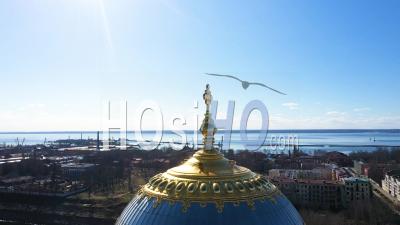  Kronstadt Naval Cathedral View Of Golden Dome And Cross, Circular Panorama,Square In The Background - Video Drone Footage