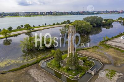 Nancy Brown Peace Carillon On Detroit's Belle Isle - Aerial Photography
