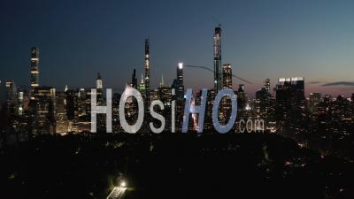  Hyper Lapse Over New York City Central Park At Night With Skyline View 4k - Video Drone Footage