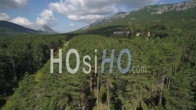 Vallée D'andon-Thorenc En été - Séquence Vidéo Par Drone