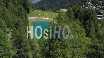 Le Lac Vert à La Plagne En Savoie - Vidéo Drone