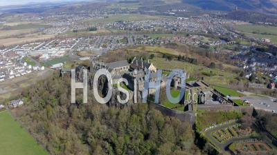 Vue Aérienne Filmée Par Drone Du Château De Stirling à Stirling, Ecosse, Royaume-Uni