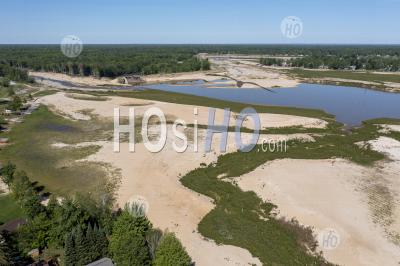Lacs Vides Après L'échec Des Barrages Du Michigan - Photographie Aérienne