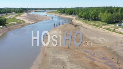 Empty Lakes After Michigan Dams Failed - Video Drone Footage