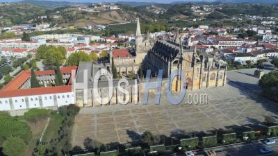 Mosteiro De Batalha (monastère De Batalha), Portugal -Vidéo Par Drone