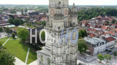 La Tour De L'abbaye De Saint-Amand-Les-Eaux - Vidéo Drone