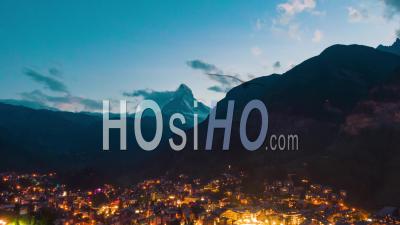 Cervin, Zermatt, Alpes Suisses, Suisse, Au Crépuscule - Vidéo Par Drone
