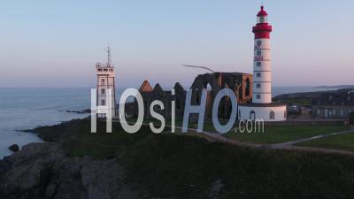 The Pointe Saint Mathieu Lighthouse And Abbaye Ruines At Sunrise