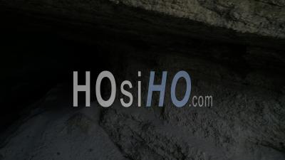 Grotte Au Trésor Dans La Vallée Du Doubs - Vidéo Drone