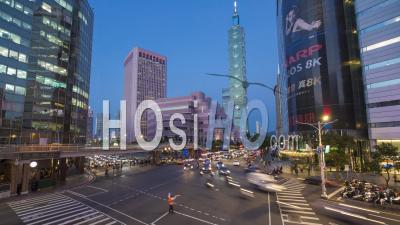 Taiwan, Taipei, Traffic And Taipei 101 At A Busy Downtown Intersection 