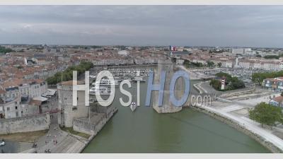 Ville De La Rochelle à Partir Du Port De Plaisance, Vidéo Drone