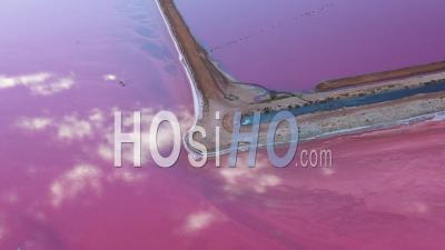 2021 - Excellent Aerial Shot Of The Pink Hutt Lagoon In Australia - Video Drone Footage