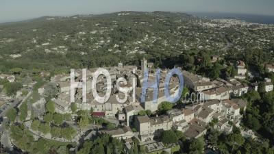 Pittoresque Village Perché De Mougins, Alpes-Maritimes, France - Vidéo Par Drone
