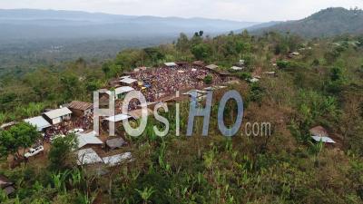 Ethiopie-Paysage Du Sud Village Marche - Video Drone Footage