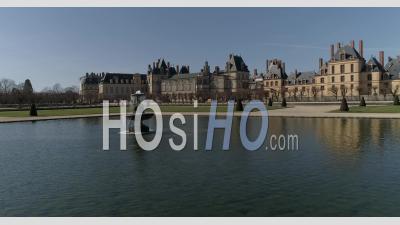 Chateau De Fontainebleau Jardin - Video Drone Footage