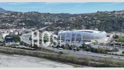 Stade Allianz Riviera De Nice, Éco-Vallée De La Plaine Du Var, Quartier Saint Isidore, Alpes-Maritimes, France - Vidéo Par Drone