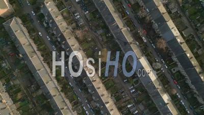 Immeubles D'habitation Dans Le Sud De Glasgow Au Printemps - Vidéo Par Drone