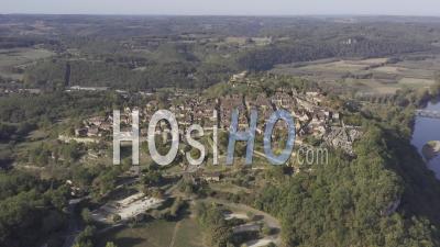 Survol De Domme - Vue Sur Domme Et La Rivière Dordogne - Vidéo Aérienne Par Drone