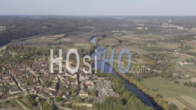 Flyover Domme - View Of Domme And The Dordogne River - Video Drone Footage