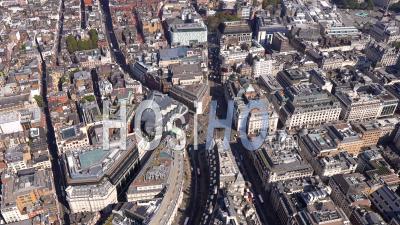 Piccadilly Circus, Soho, Londres Filmé Par Hélicoptère